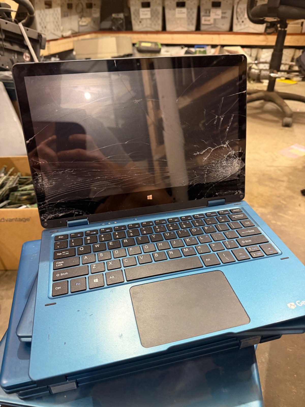 Lot of 20 CRACKED Gateway GWTC116-2BL 11.6" HD Touchscreen Laptop  4GB - 64GB