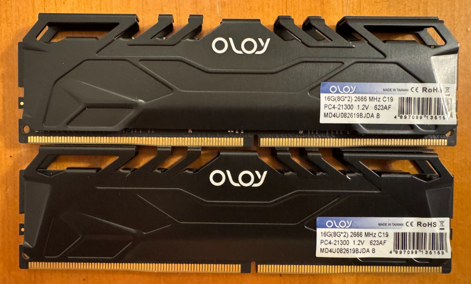 OLOY - 16GB (2 x 8GB) 288-Pin SDRAM DDR4 2666 (PC4 21300) Desktop Memory Module