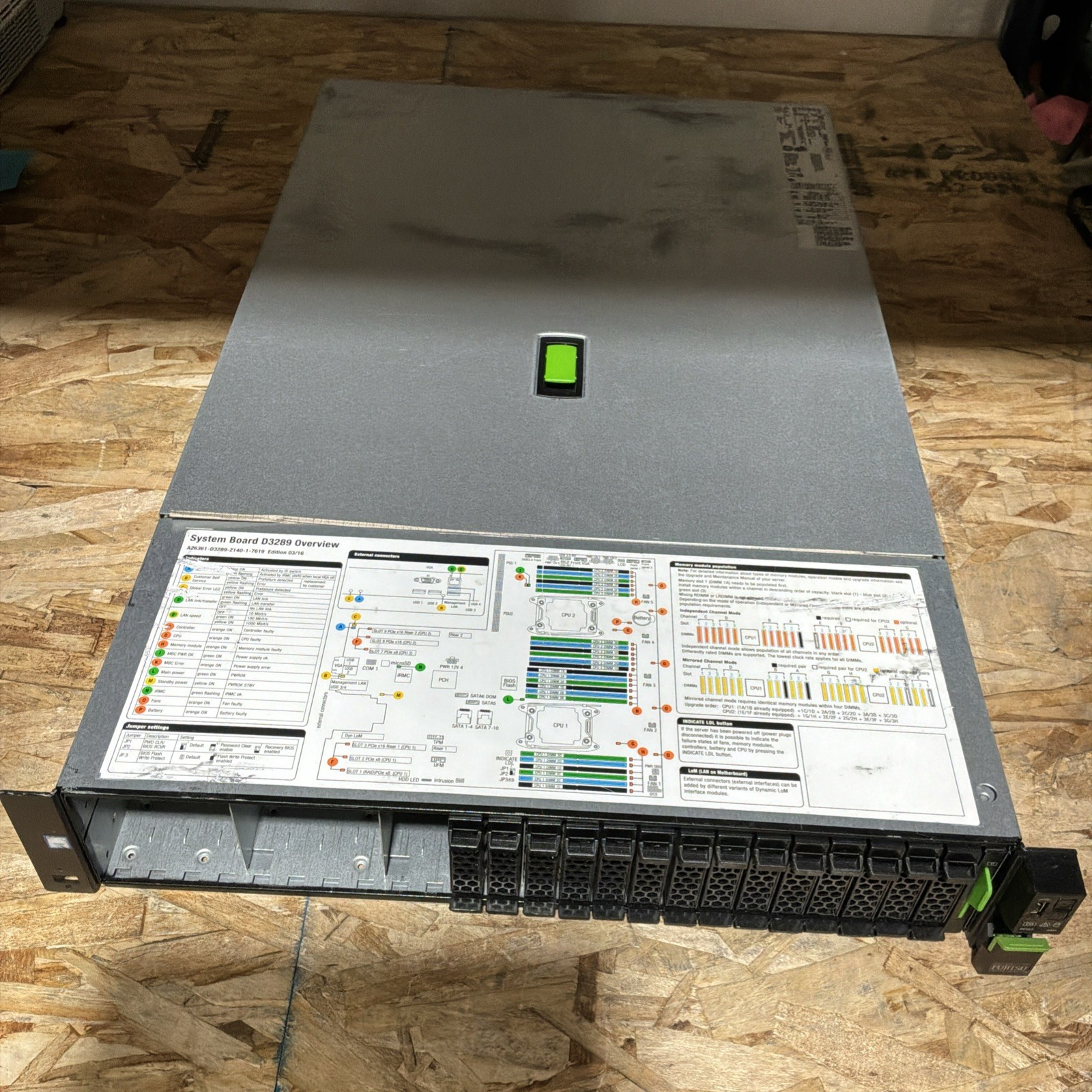 Fujitsu Primergy RX2540 M2 Xeon E5-2620 V4 2.10GHz 2x 240gb Server 96GB Ram C308