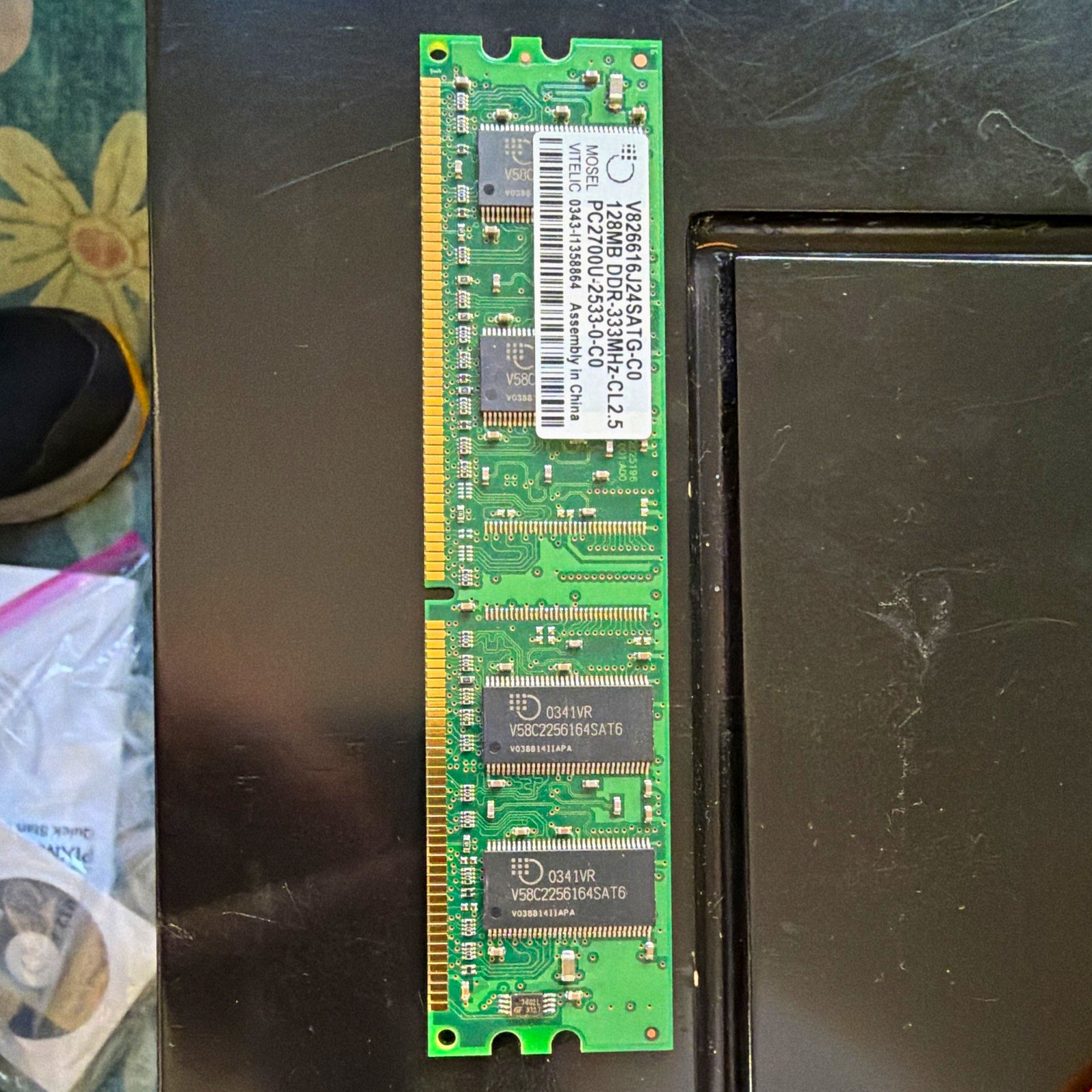Mosel Vitelic 128MB DDR333 PC2700U CL2.5 184-Pin DIMM RAM V826616J24SATG-C0