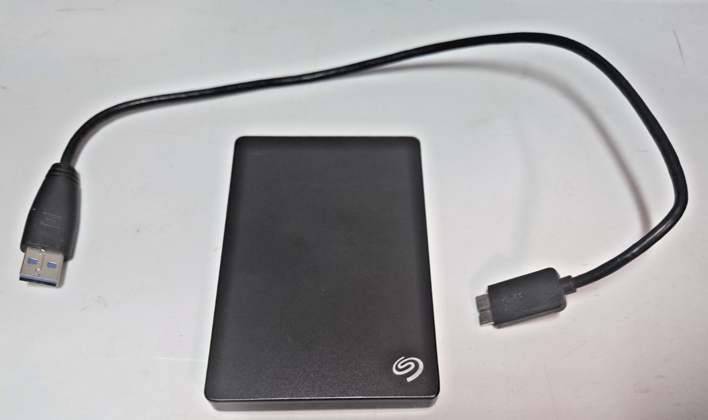 Seagate Backup Plus Porable External HDD Drive 1TB 1K9AP1-502 For Mac PC w/ cord
