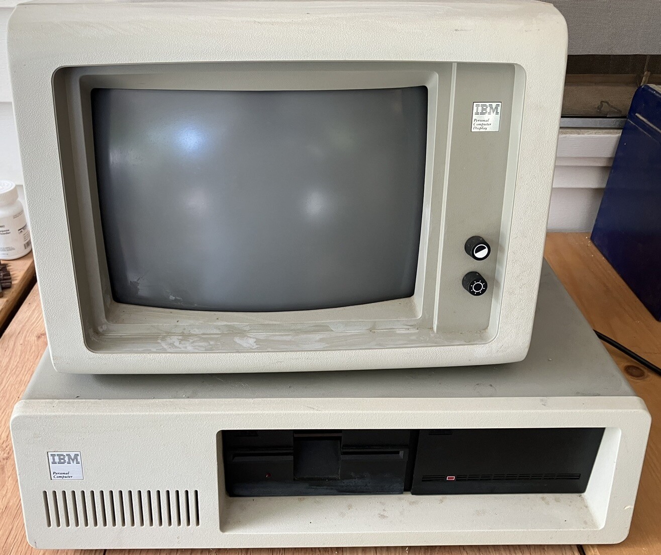 Vintage IBM 5160 Personal Computer with Keyboard, IBM 5151 Monitor (As-Is)