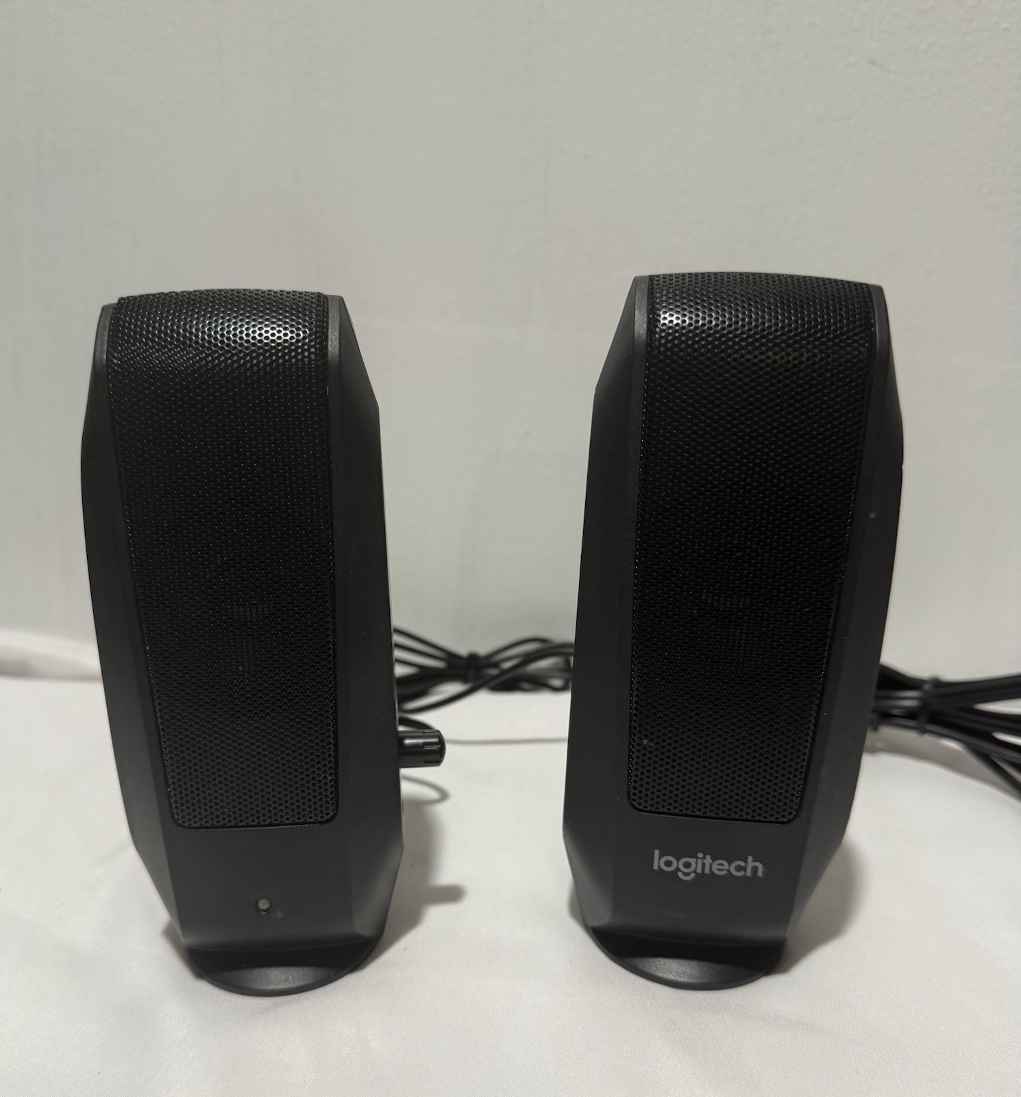 Logitech S120 Desktop Speaker System Black