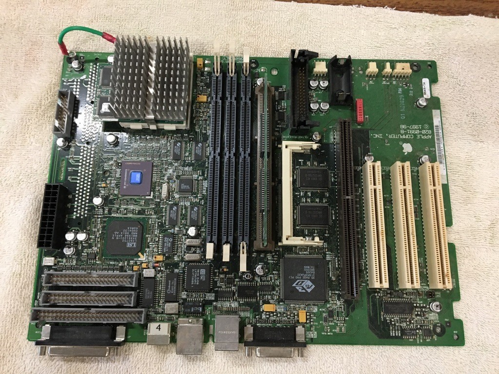 Vintage Apple PowerMac G3 820-0991-B Logic Board