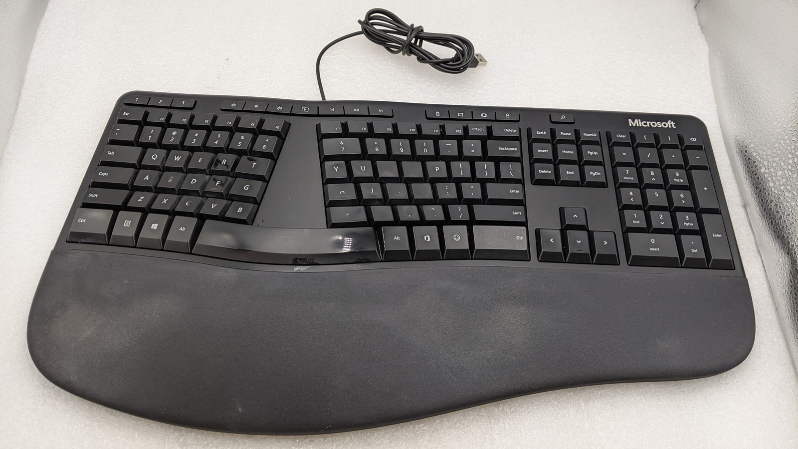 HEAVY USE Microsoft LXM-00001 Model 1878 Wired USB 2.0 Ergonomic Keyboard