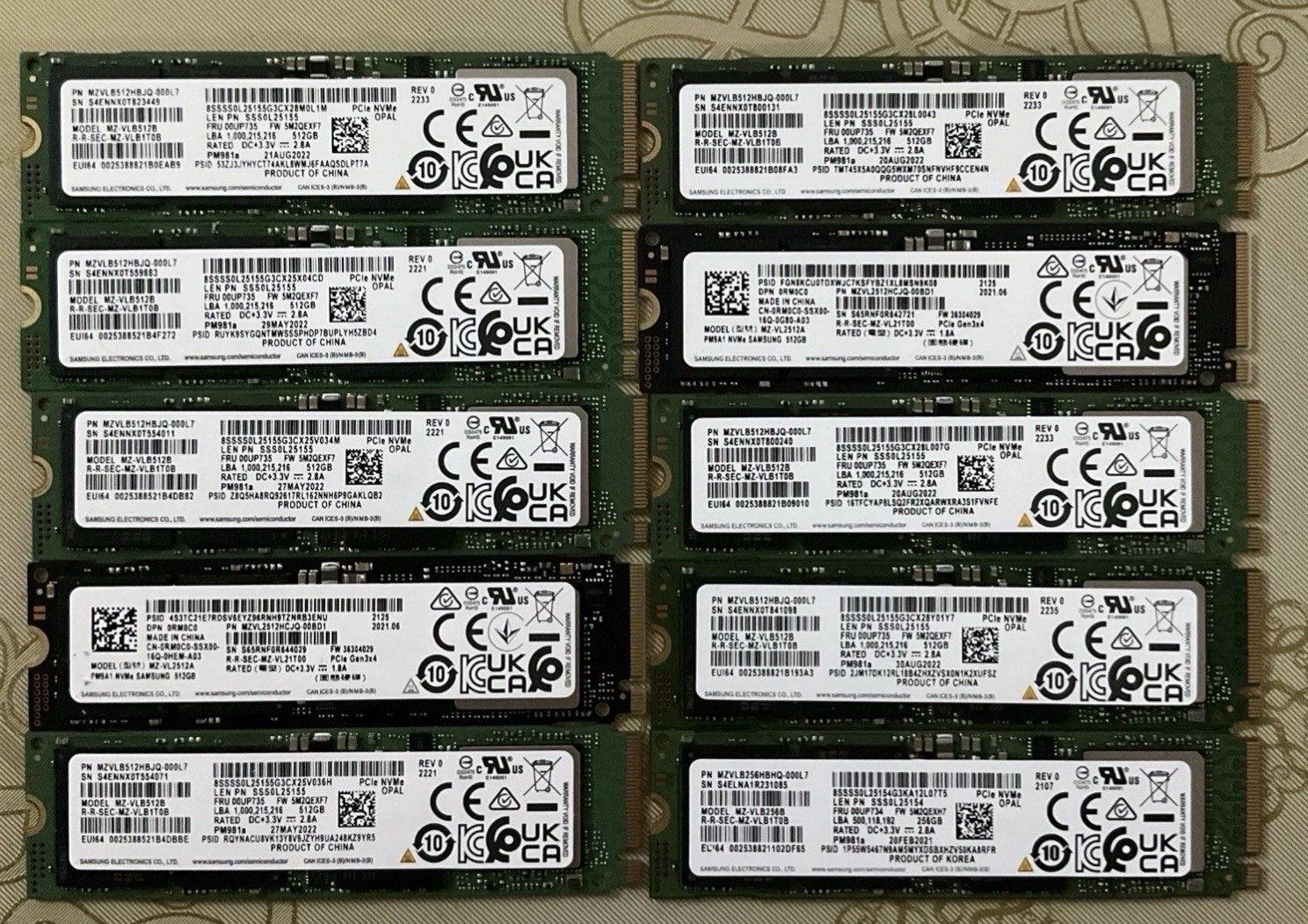 10x Samsung PM981a 512GB M.2 2280 PCIe NVMe Internal SSD V-NAND MZVLB512HBJQ