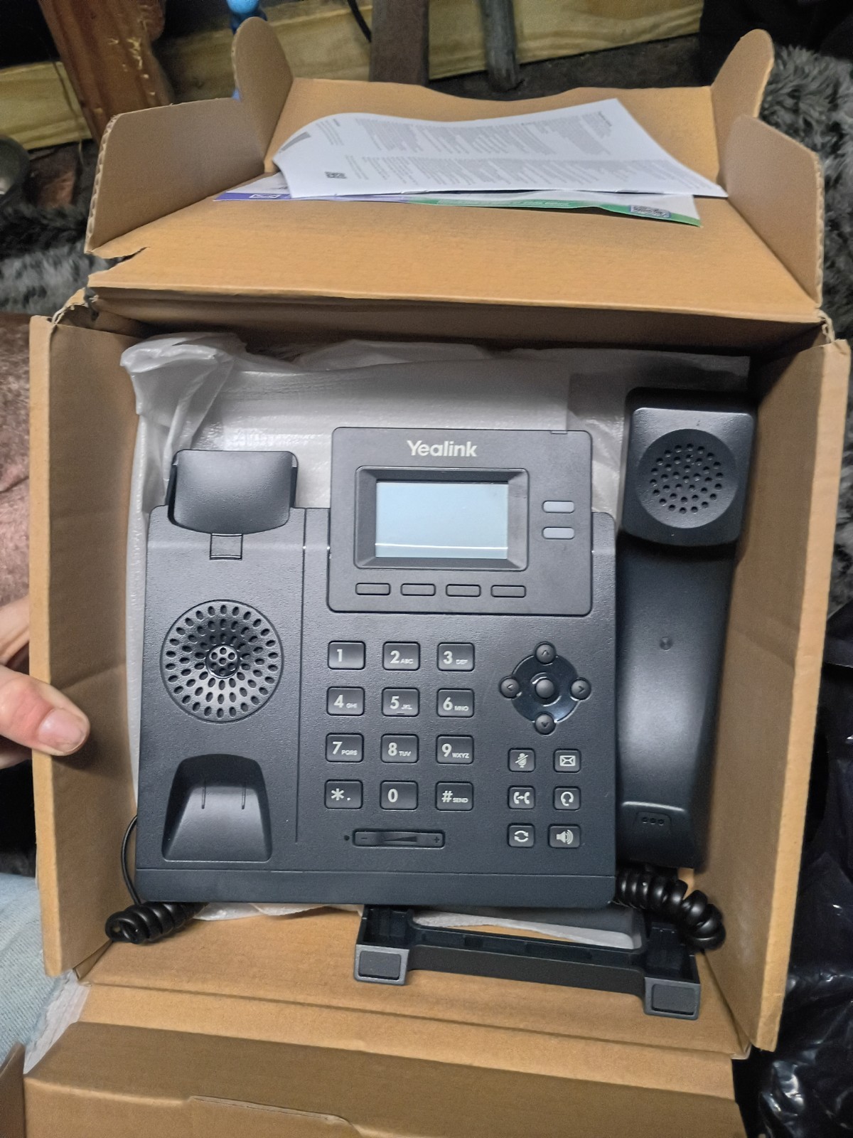 Yealink SIP-T31G 2-Line PoE VoIP Phone - Black