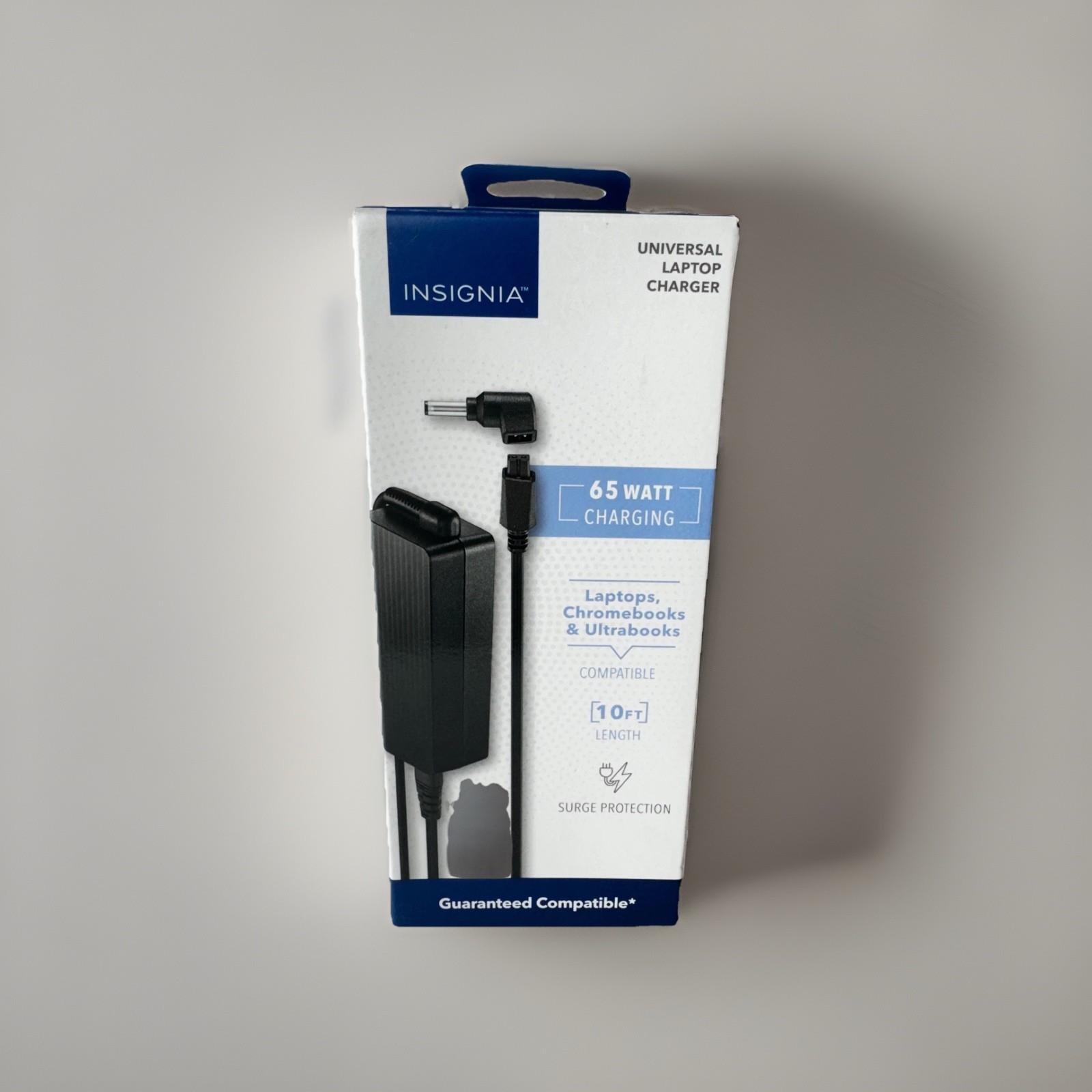 Insignia NS-PWL965 Universal 65W Laptop Charger NEW