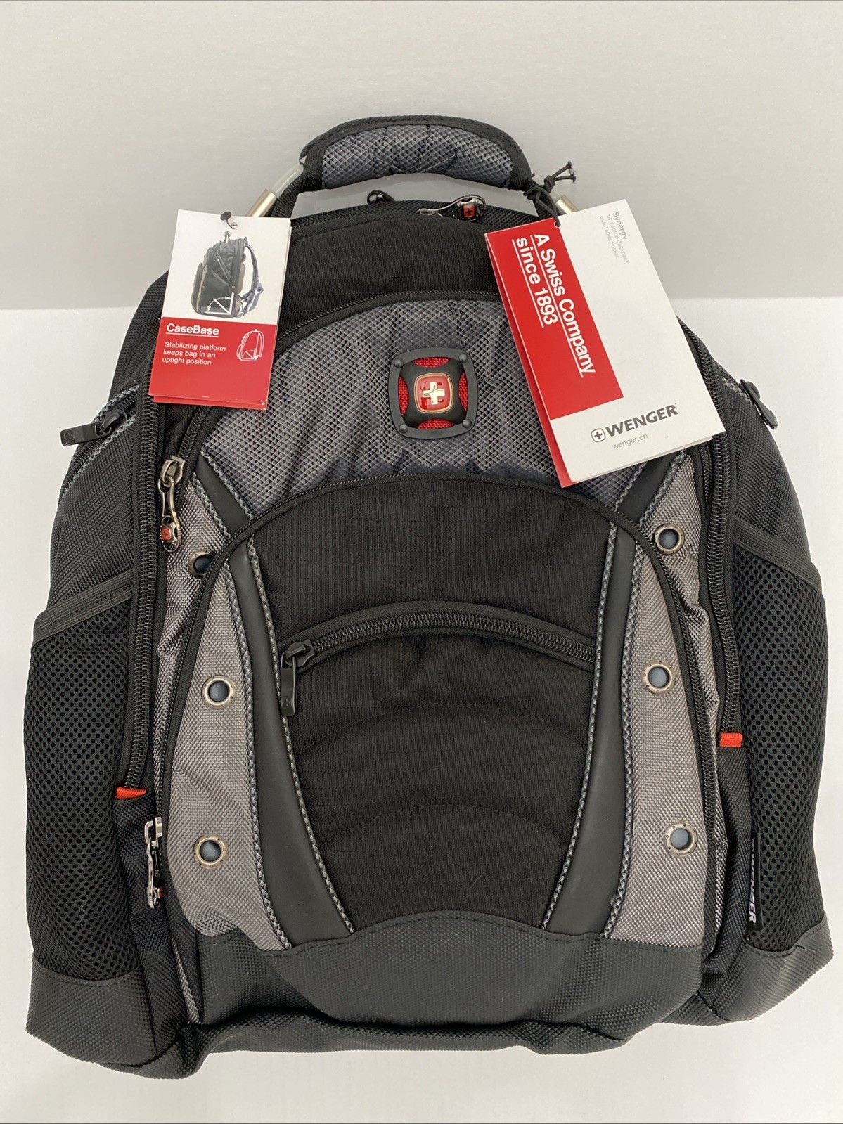 New With Tags WENGER SYNERGY LAPTOP BACKPACK FITS 16 In BAG 27305140 BLACK/GRAY