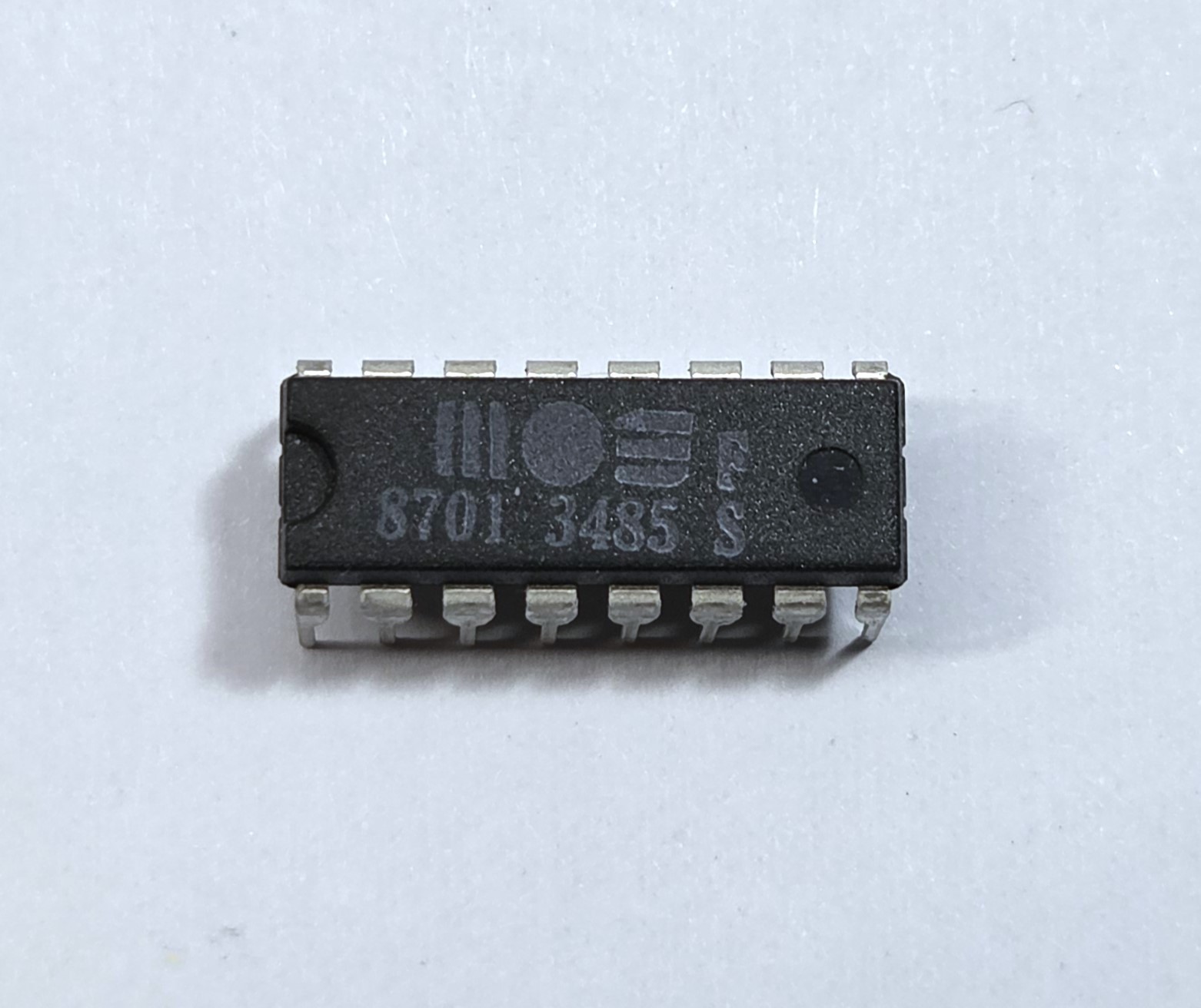 Commodore MOS 8701 Clock Generator Timing Chip C64/C128 (7701) #3485