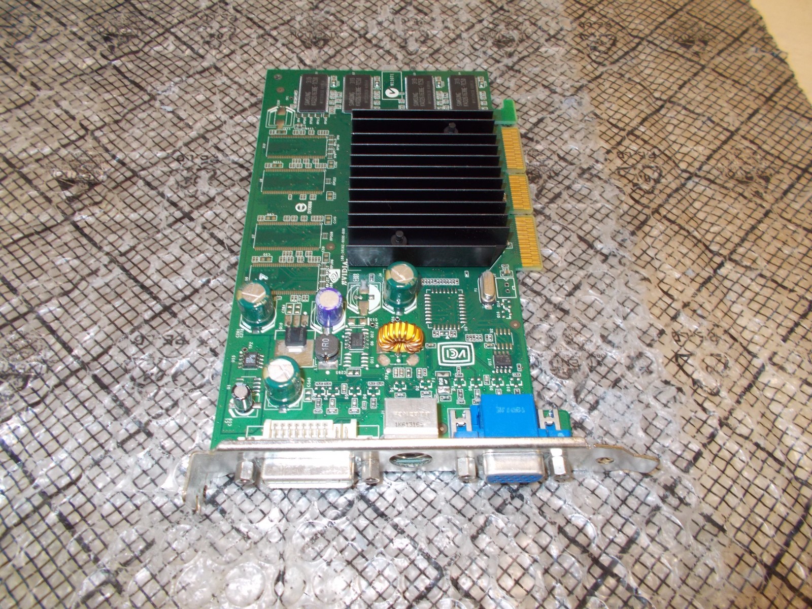 Dell Nvidia GeForce 4 MX4000 64MB AGP Video Card + DVI 08Y485