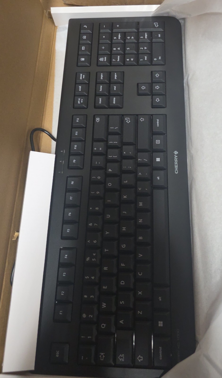 Lot of 6 - Cherry KC 1000 Keyboard JK-0800EU-2/03