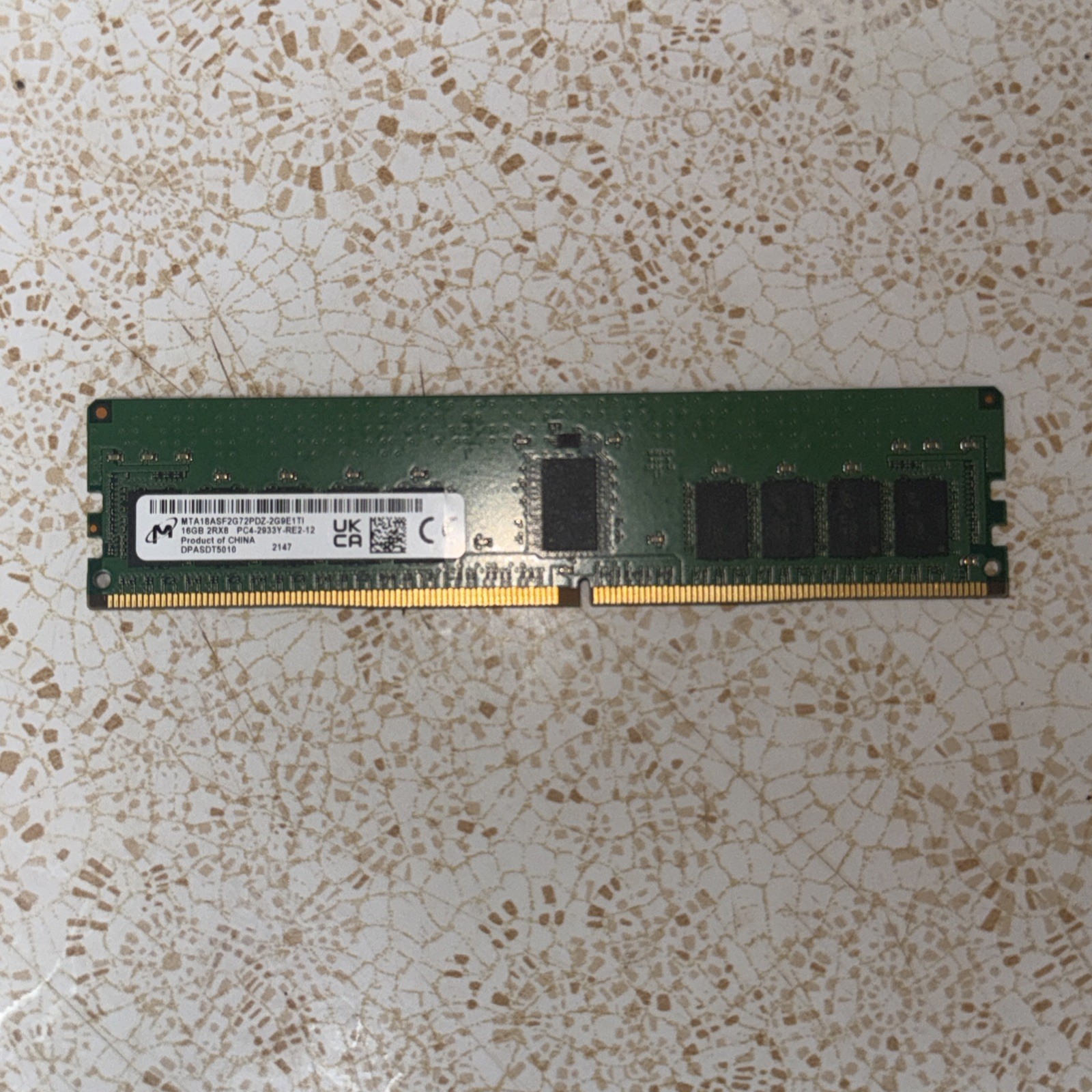 Micron  DDR4-2933Y PC4-23400 2Rx8 MTA18ASF2G72PDZ-2G9E1 16GBServer Memory Module