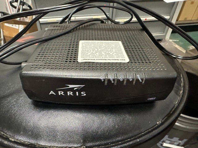ARRIS CM820A DOCSIS 3.0 8/4 Cable Modem Internet