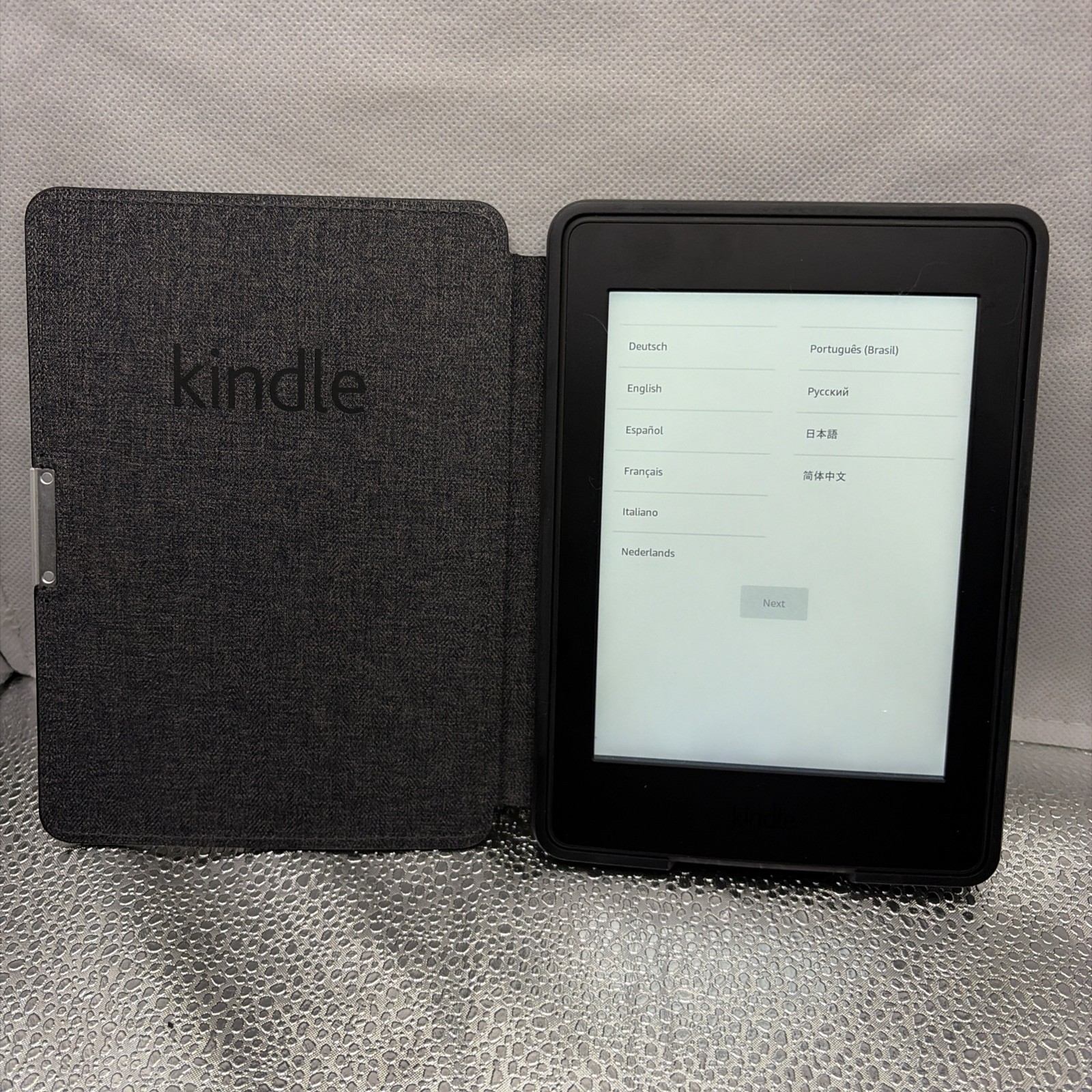 Amazon Kindle Paperwhite 7th Generation 4GB WiFi Bundled With Kindle Case