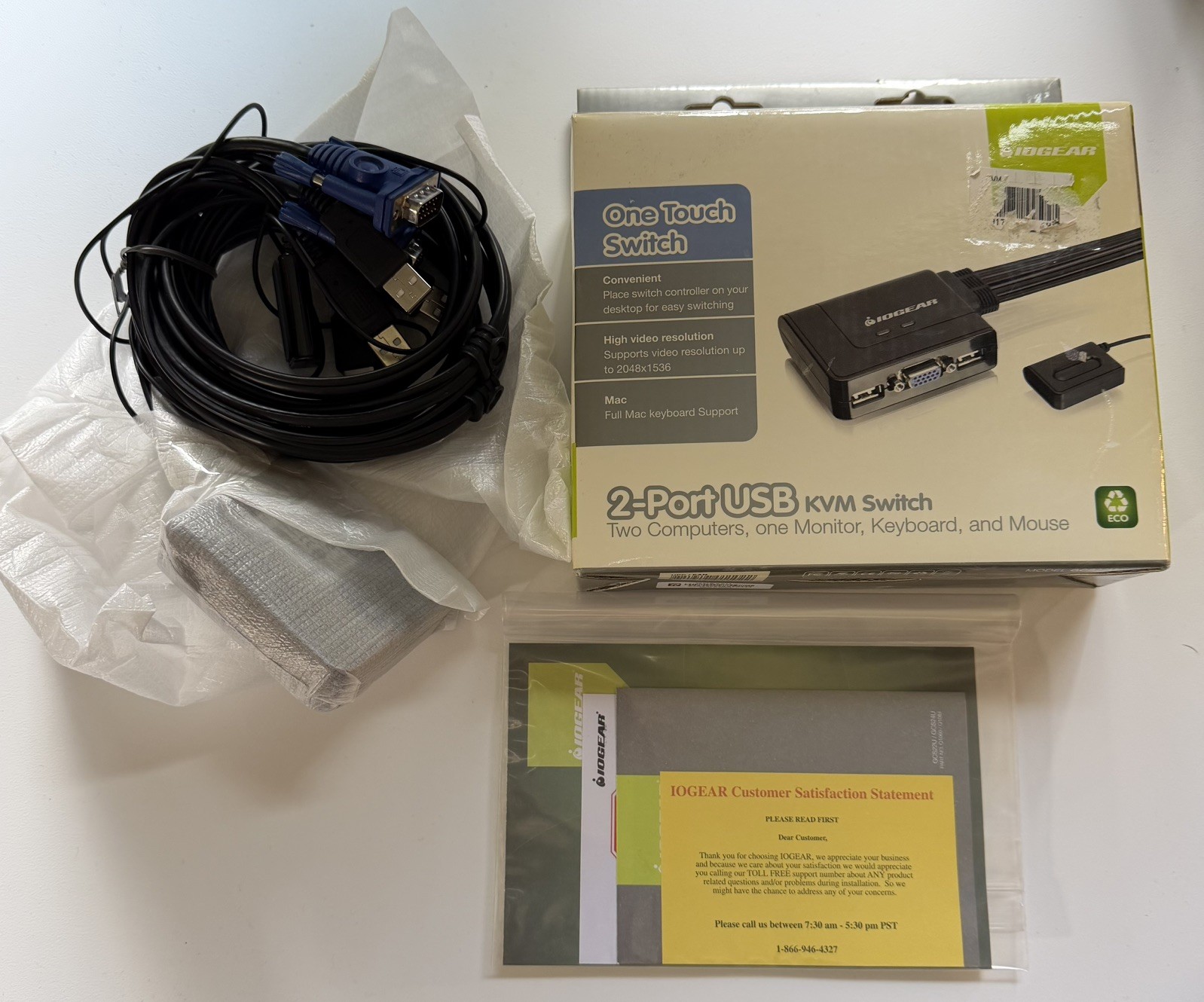 IOGEAR 2 Port USB KVM Switch Control Two Computers Monitor Keyboard Mouse GCS22U
