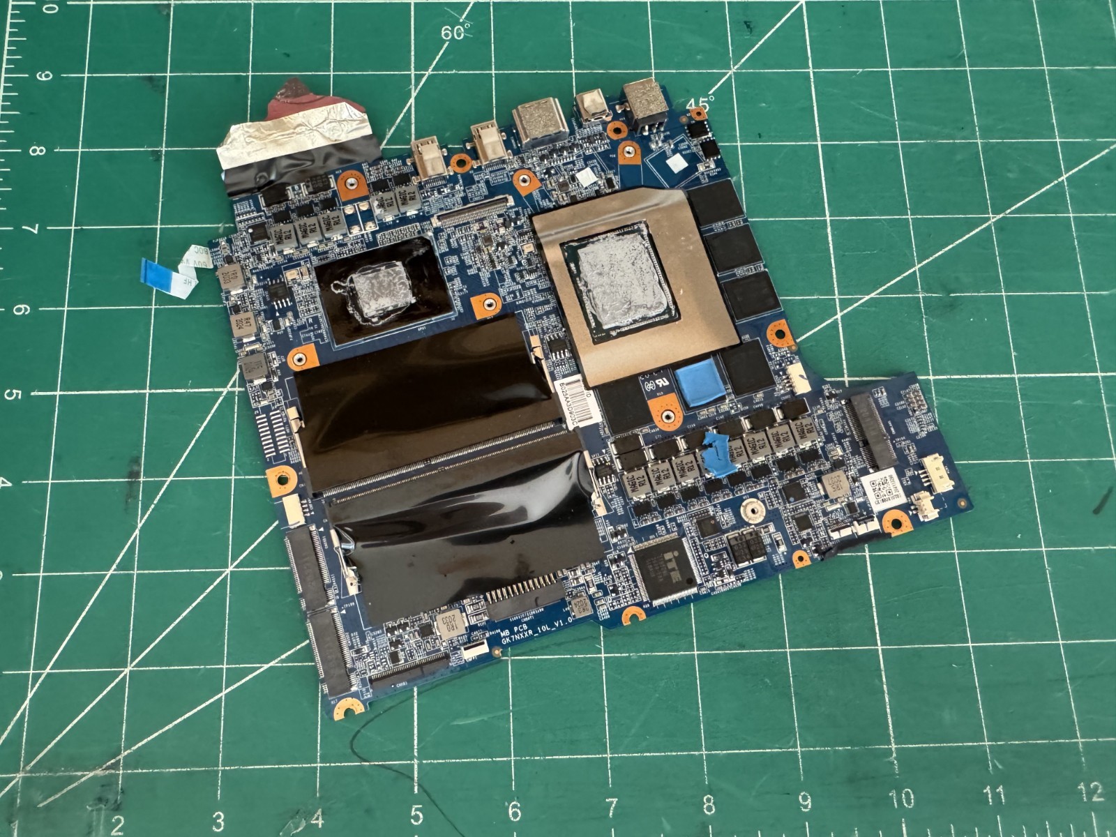 USED EVOO GAMING LAPTOP EG-LP7-BK LCD MOTHERBOARD AS-IS FOR PARTS ONLY