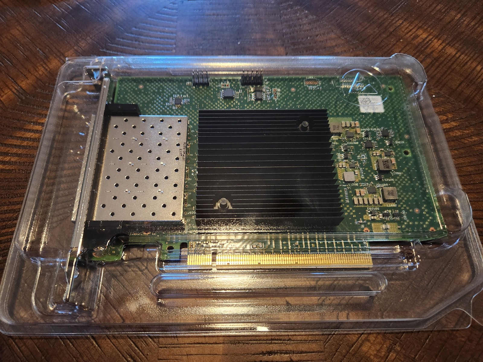 NEW NEVER USED E810-XXVDA4 INTEL Ethernet 25GB Quad-Port SFP28 PCIe 4.0 Adapter