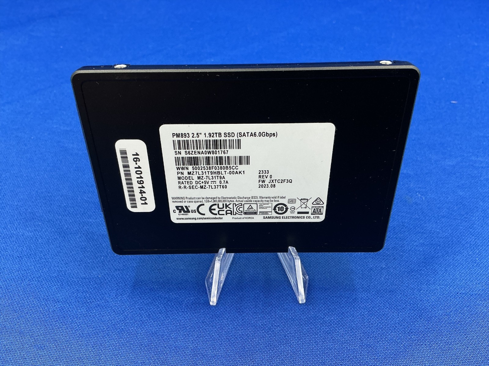 MZ-7L31T9A SAMSUNG PM893 1.92TB SATA 6Gbps Read Intensive 2.5'' SSD MZ7L31T9HBLT