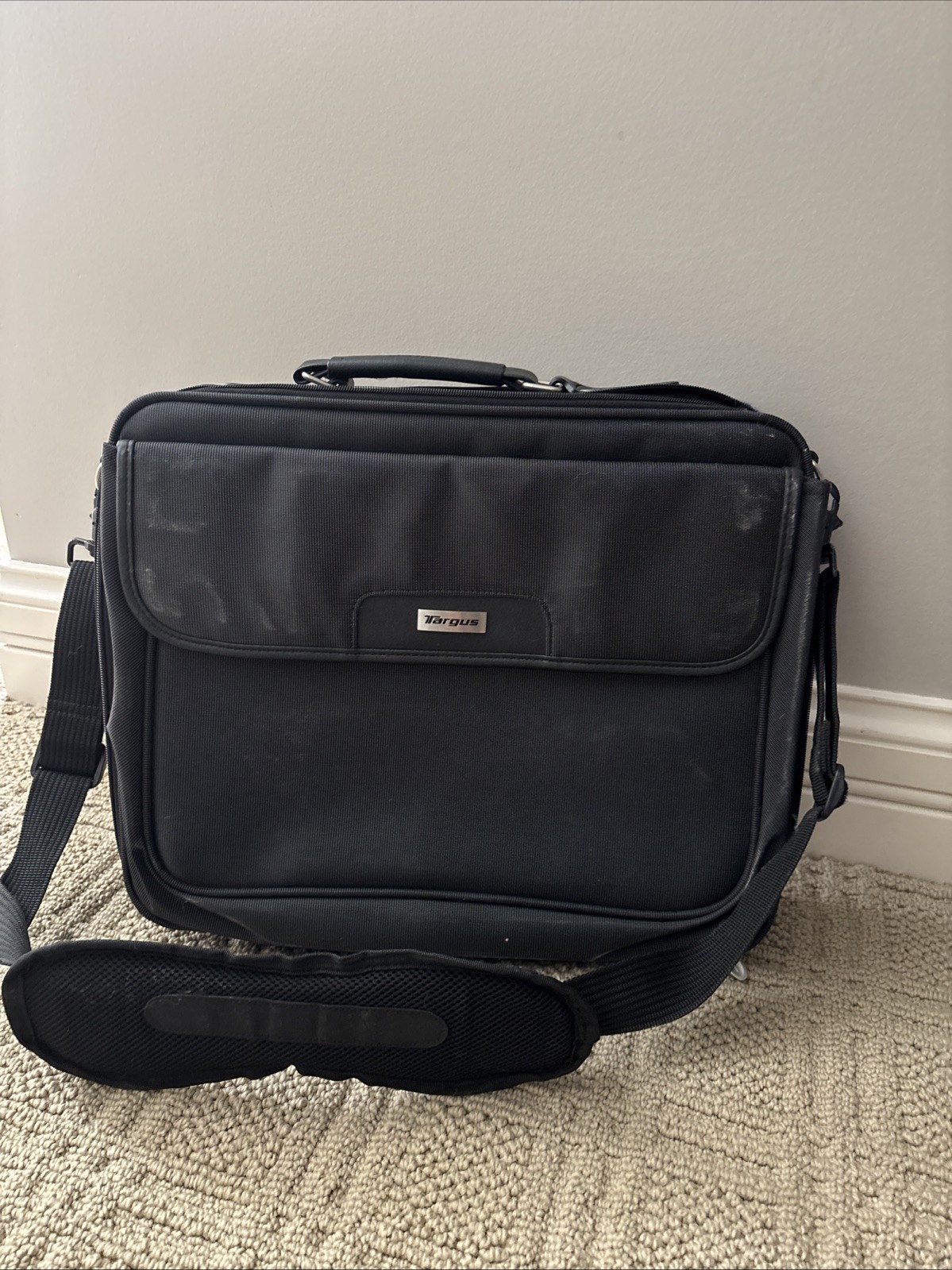 Tragus Laptop Storage Bag