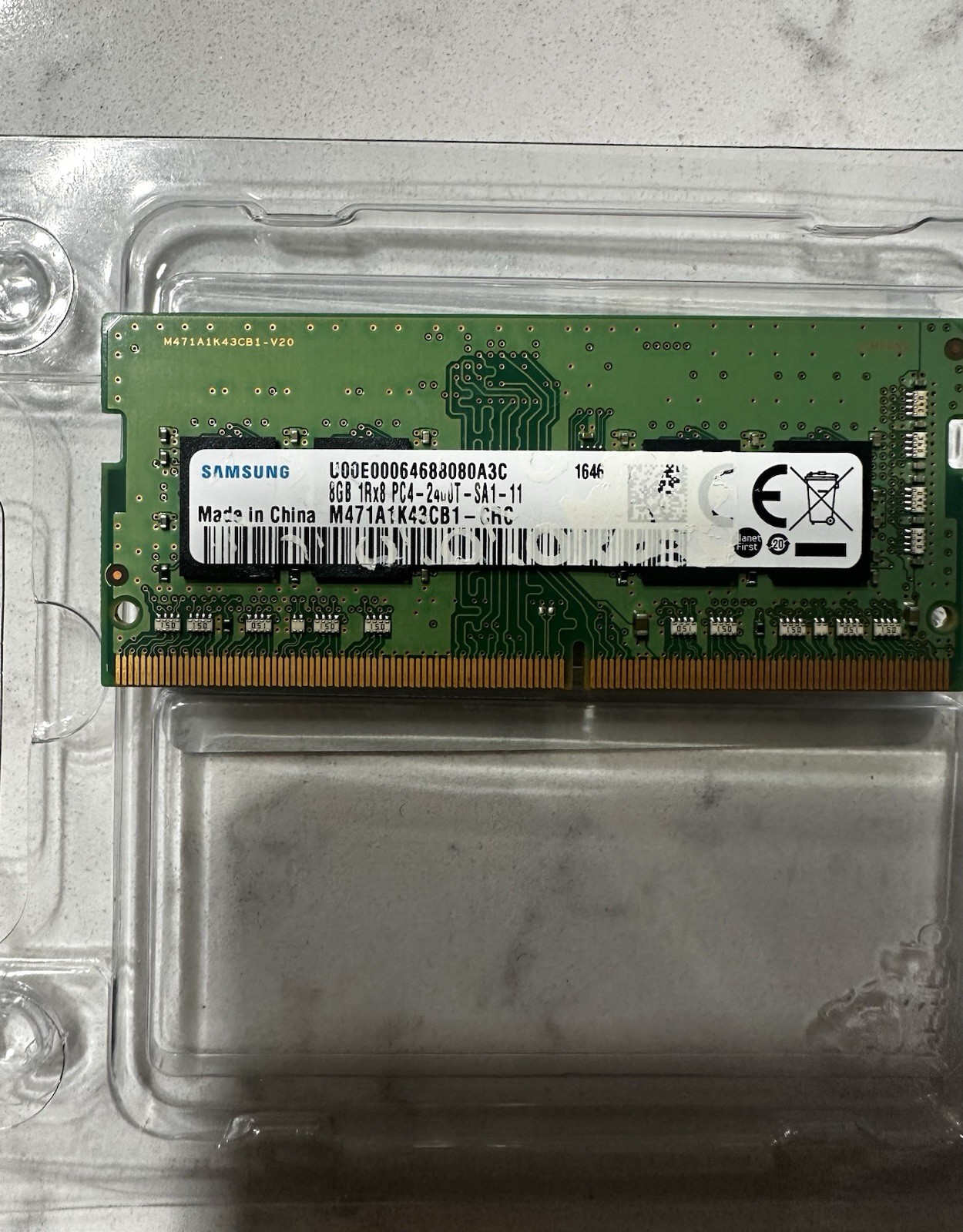 Samsung 8GB PC4-2400T DDR4 SO-DIMM Laptop RAM