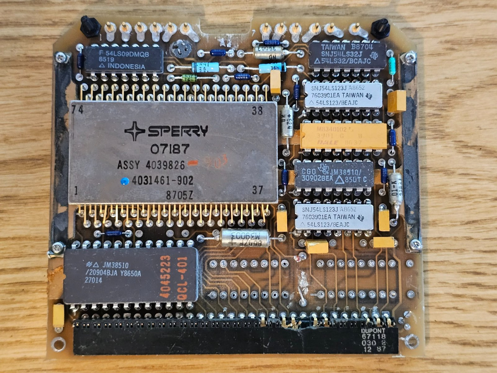 Honeywell Sperry Vintage Interface Card PN 4039826 Computer Circuit Board Hyrbid