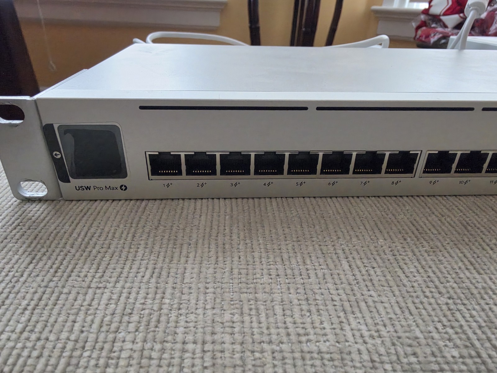 Ubiquiti UniFi Pro Max 16 USW-Pro-Max-16 Layer 3 2.5GbE 10G SFP+ Switch