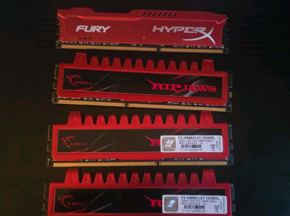 20gb Of DDR3, 3x4gbs Of G.Skill Ripjaw, 1x8gb Hyper X