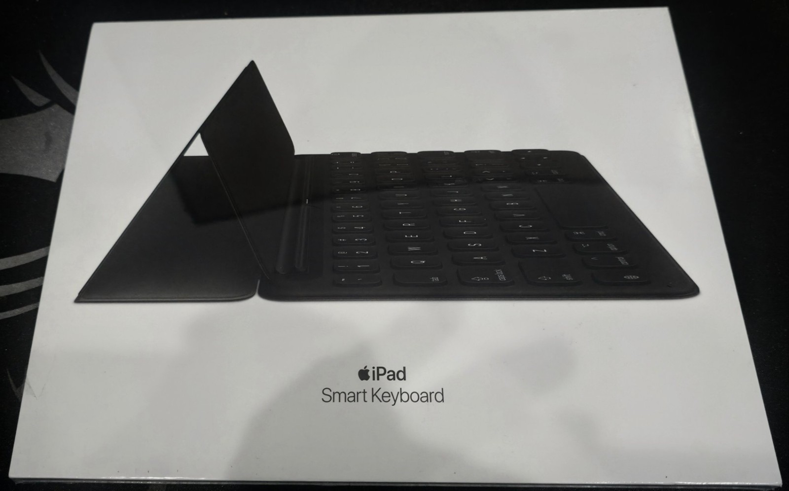 NEW SEALED Apple Smart Keyboard MX3L2LL/A A1829 iPad 7/8/9th Gen Air 3 Pro 10.5