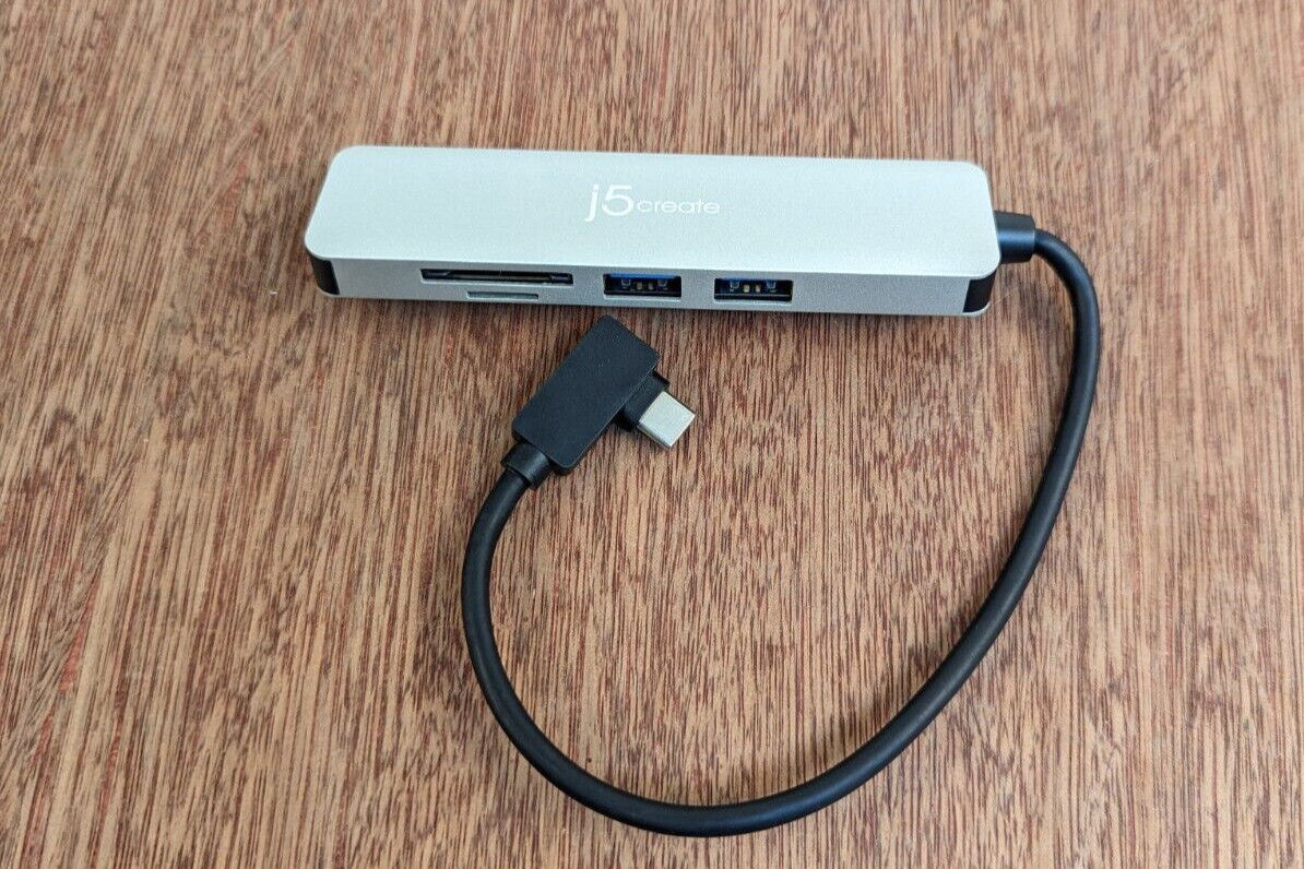 j5create JCD372 - USB-C Multi-Adapter for Surface Pro Guaranteed