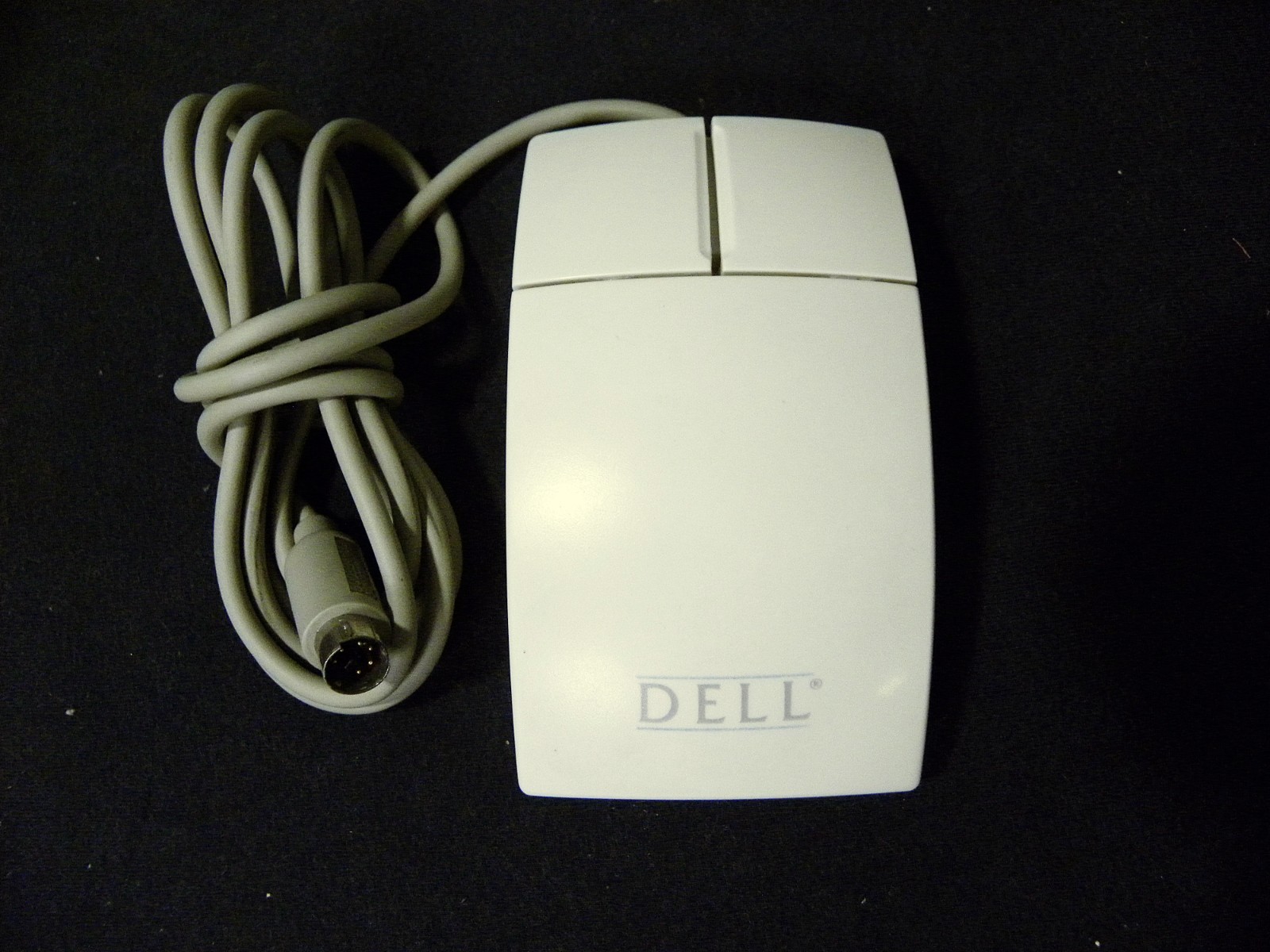 Vintage Dell Logitech M-SF14-2 Mouse Wired Ball PS/2 Beige Genuine 2 Button Ball