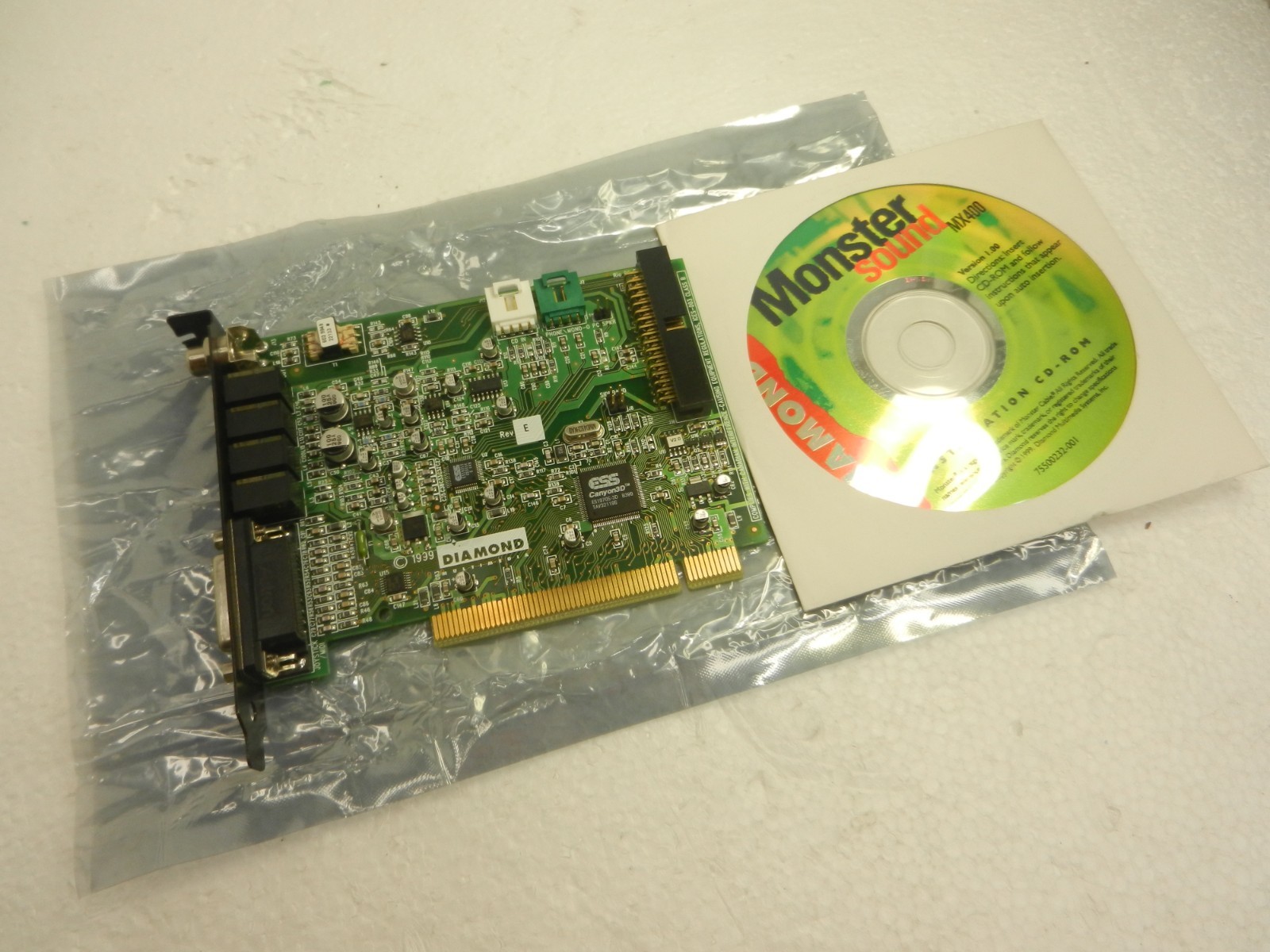 Vintage Diamond Multimedia Monster Sound MX400 PCI S5 5-port Sound/Audio Card