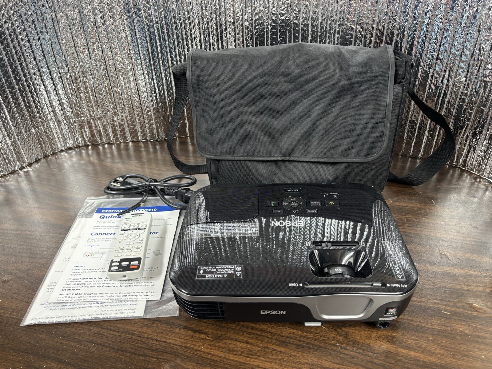 Epson EX7210 H428A 3LCD WXGA HDMI Projector 156 Lamp Hours Remote Case Tested