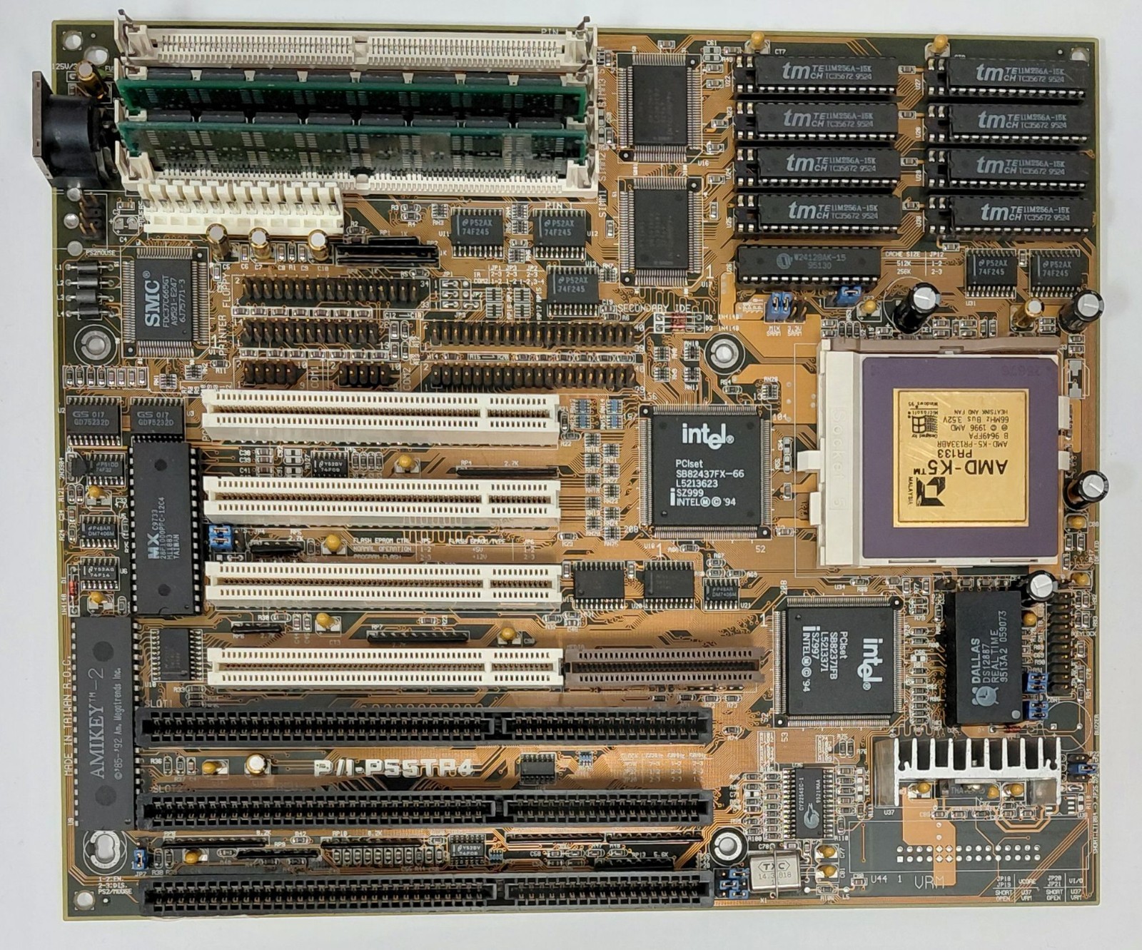 ASUS PCI/I-P55TP4 Socket 5 ISA Retro Motherboard + AMD K5 PR133 100MHz + 32MB RAM