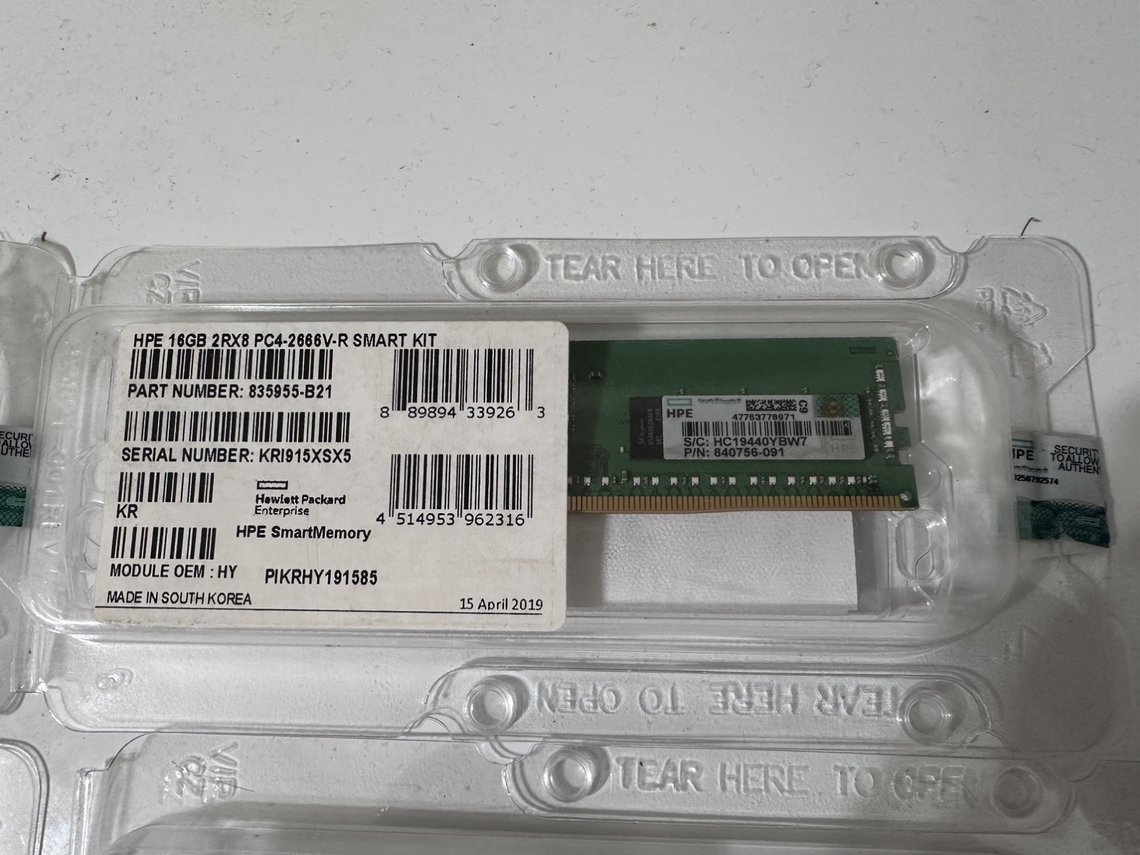 HPE 835955-B21 16GB 2RX8 PC4-2666V-R SMART Kit Memory