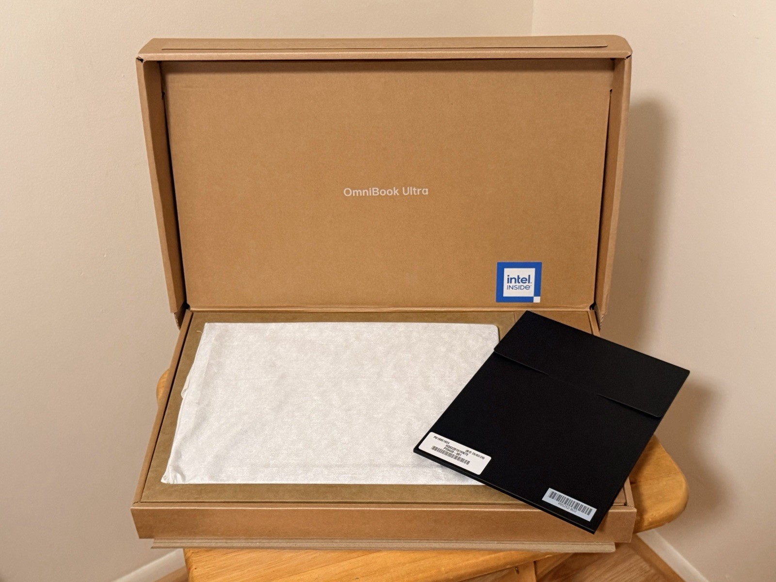 HP OmniBook Ultra 14"  Touchscreen / Intel Core Ultra 7 