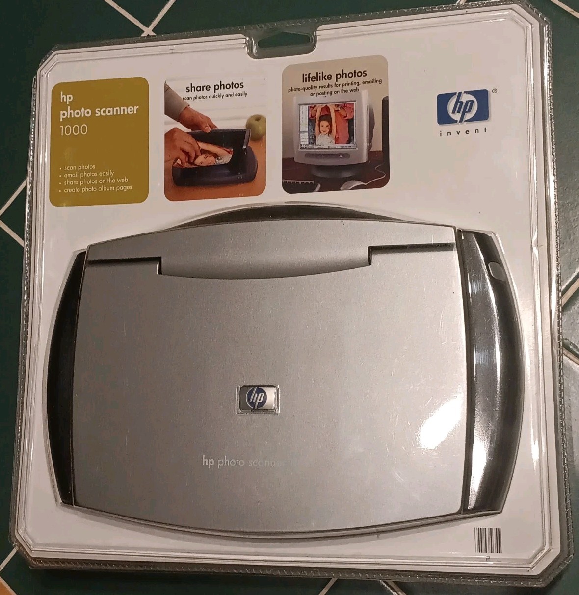 HP Photo Scanner 1000 - Lifelike Photos - Share Photos - Scan Photos - New