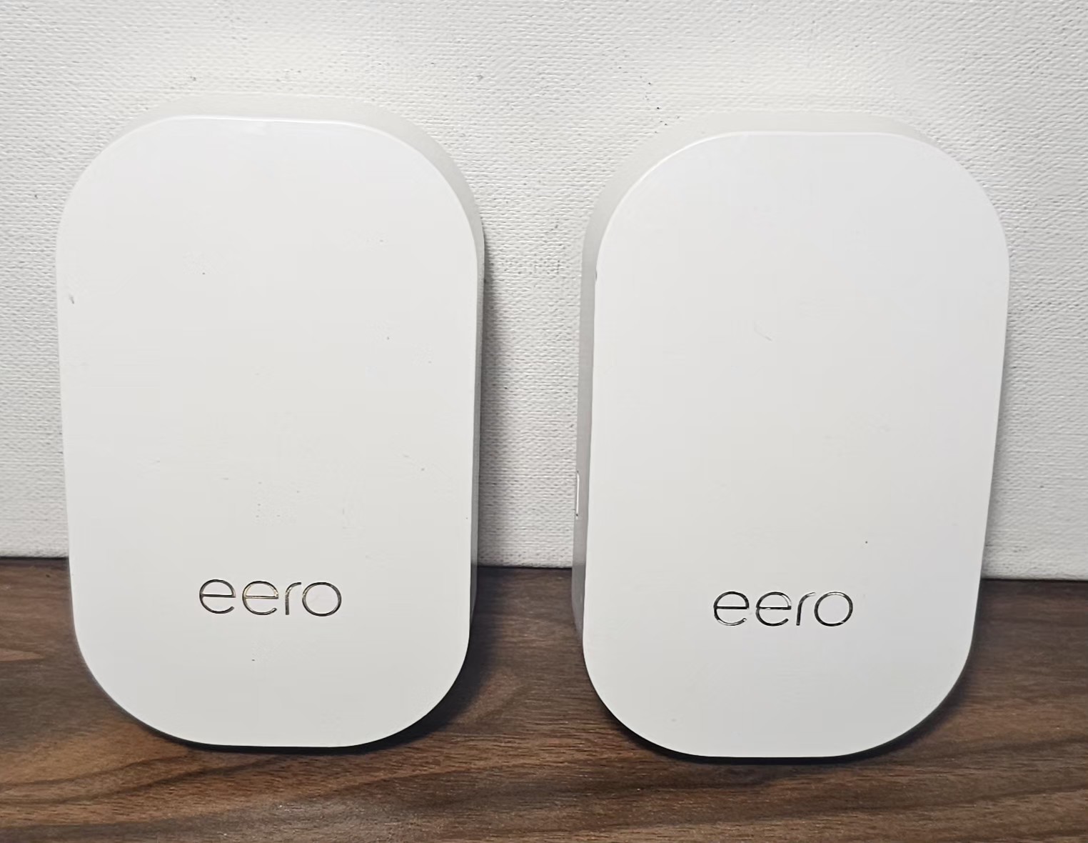 2-Pack Eero Beacon Mesh WiFi Range Extender D010001 