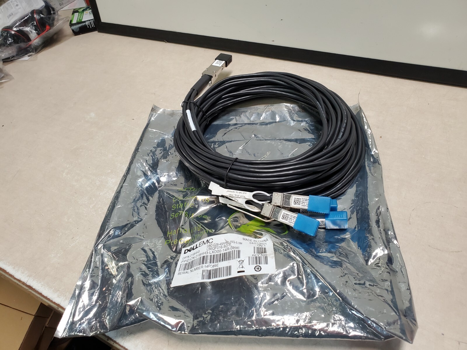 5m DAC-Q28-4SFP28-25G-5M Dell nob