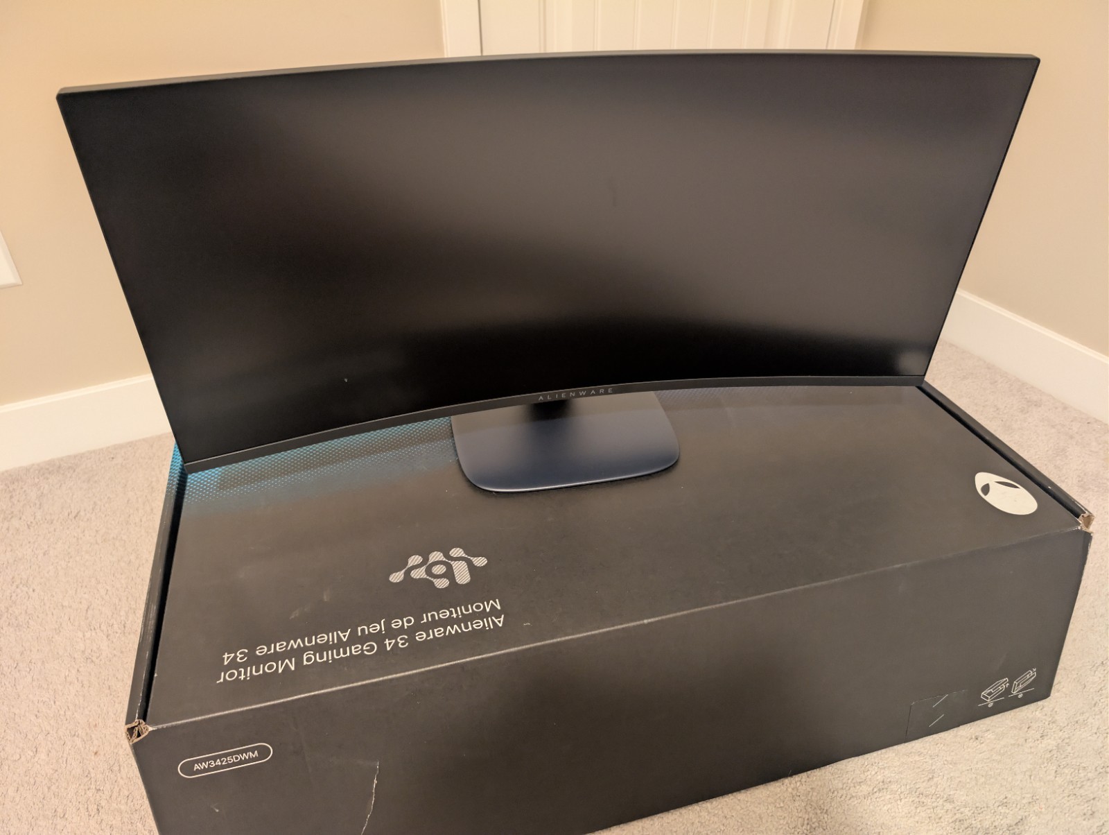 Alienware AW3425DWM 34" Curved WQHD 180Hz VA Gaming Monitor