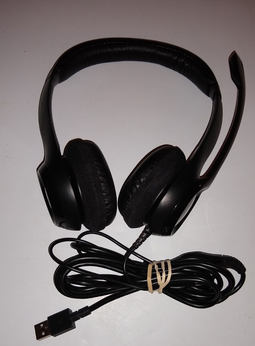 Logitech Logi Headphone Headset Wired Black USB Padded Ears Volume Control A8 