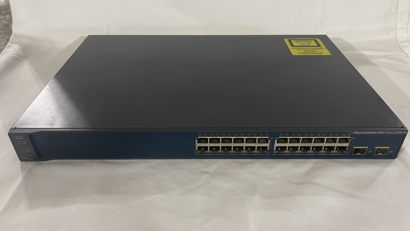Cisco Catalyst 3560 24-Port Fast Ethernet PoE Switch WS-C3560V2-24PS-S No Ears