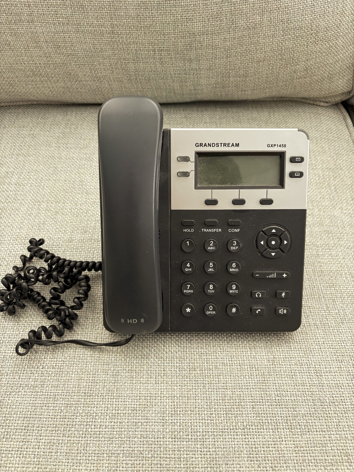 Grandstream GXP1450 HD VoIP Phone with LED, 2 Lines