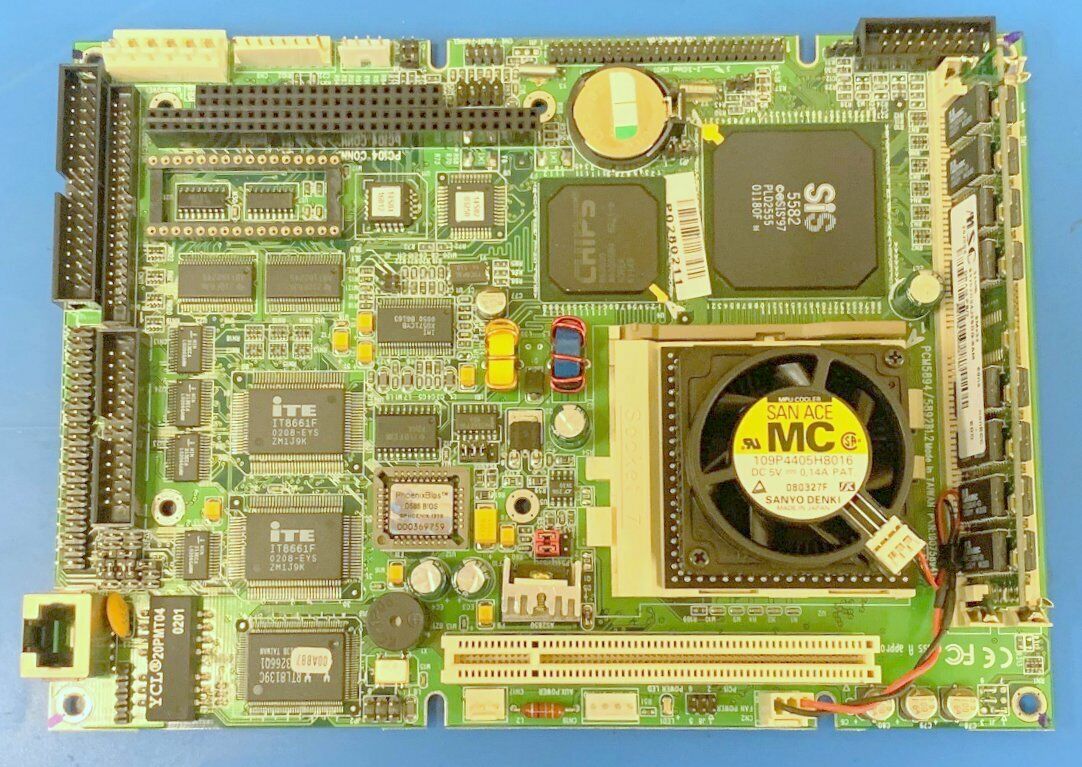 Aaeon PCM-5894B v1.2 with Pentium 200MHz MMX, Low Profile Fansink, 32MB RAM