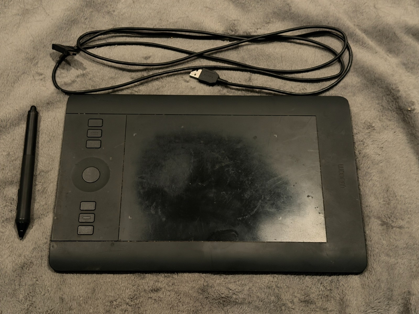 Wacom Intuos Pro Small PTH-451 with original pen and USB cable