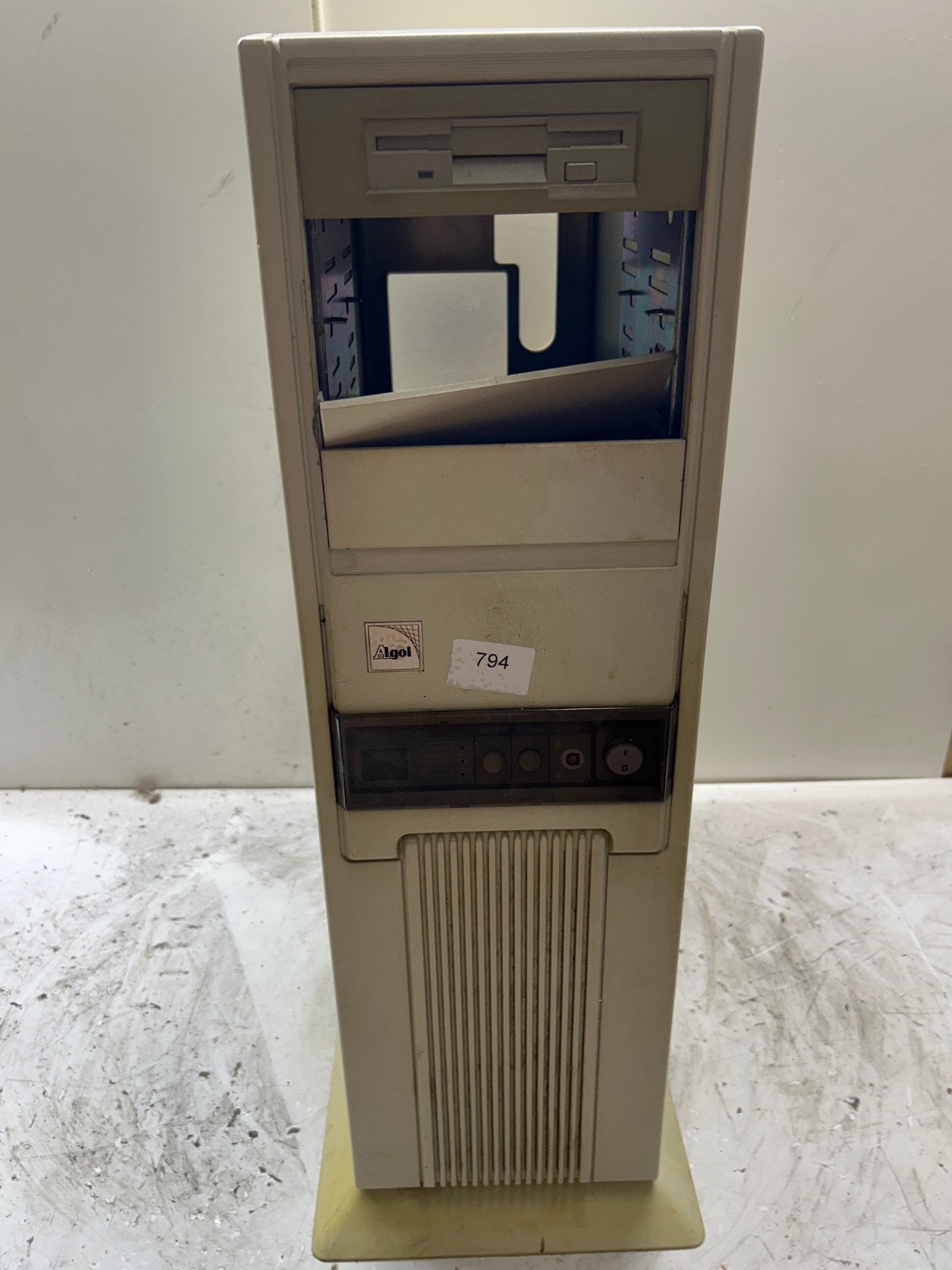Huge Full Size Beige Vintage Retro AT Computer Case