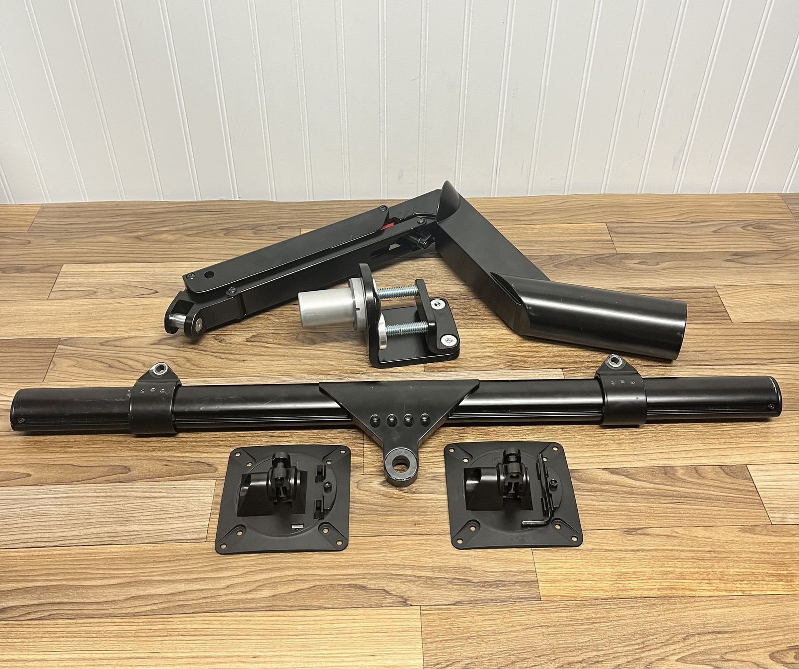 Knoll Sapper XYZ Crossbar Dual Monitor Arm READ DESC