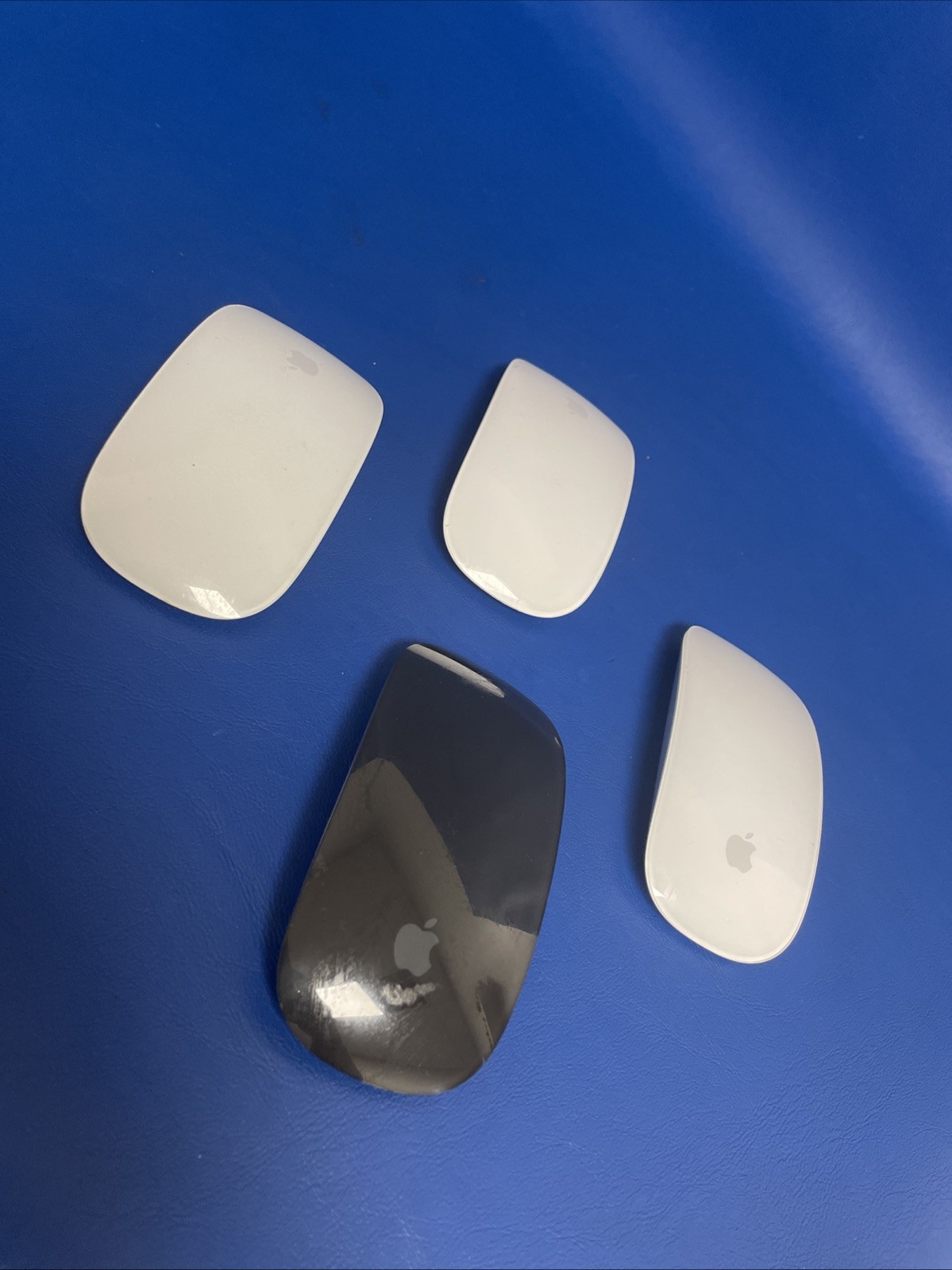 LOT OF 4X GENUINE Apple Magic Mouse USB-C (A3204 / WORKING)