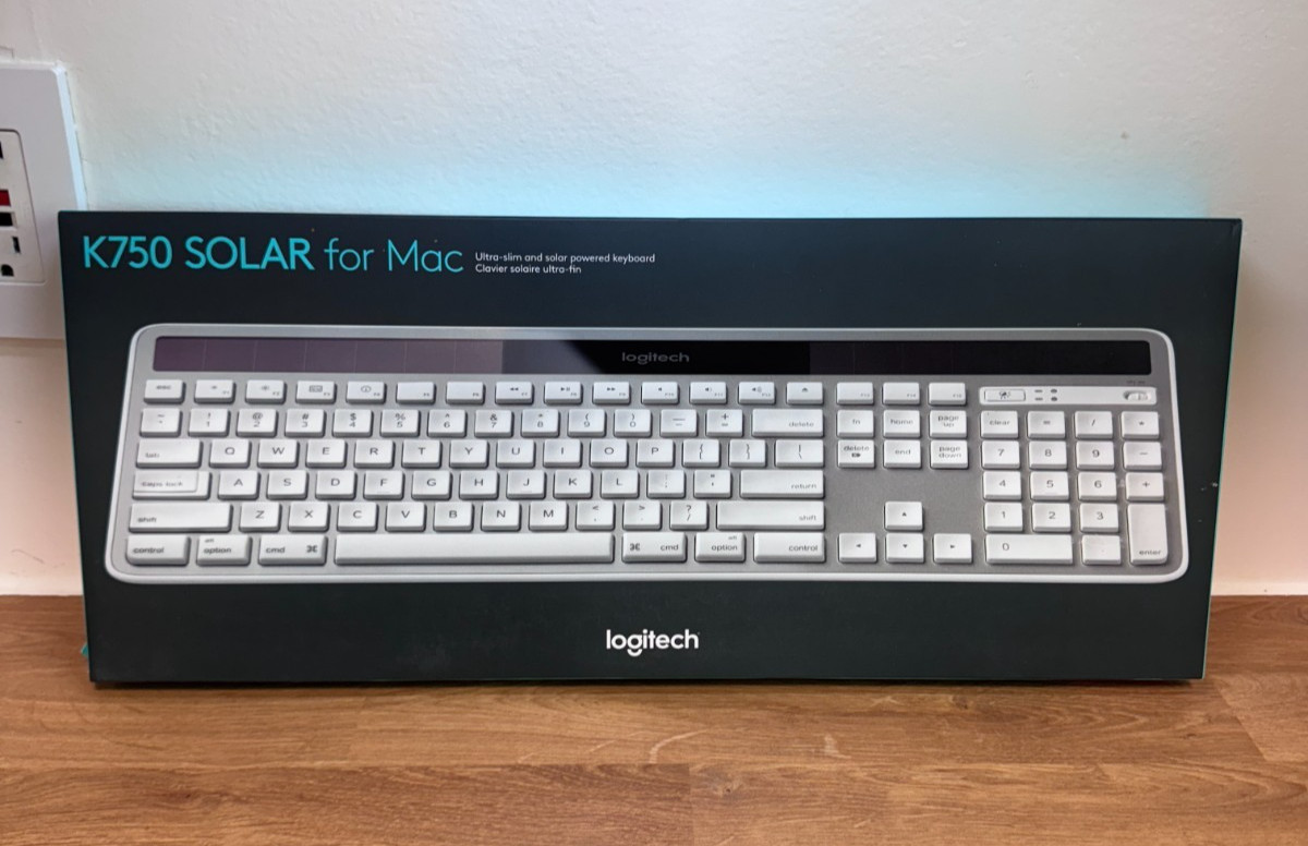 Logitech K750 Solar Slim Keyboard for Mac New 