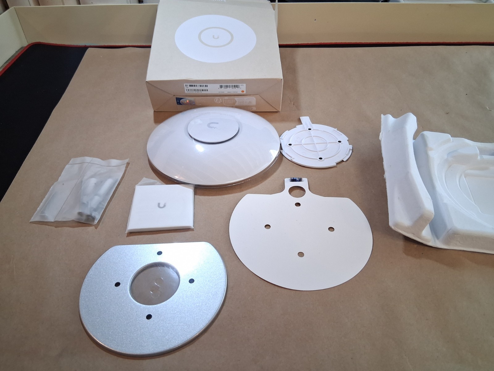 Ubiquiti U6+ Wireless Access Point SWX-U6P